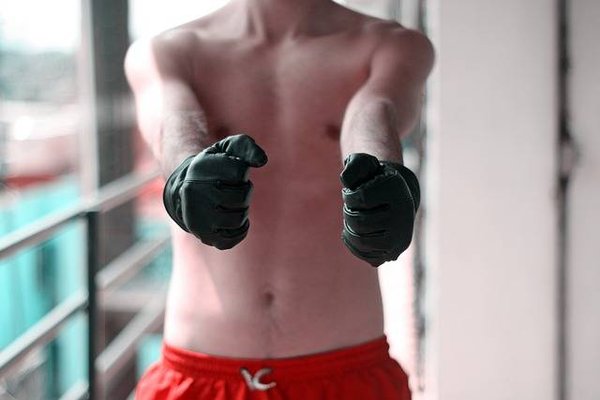 Les bienfaits mentaux et physiques de la pratique régulière d'un sport en intérieur