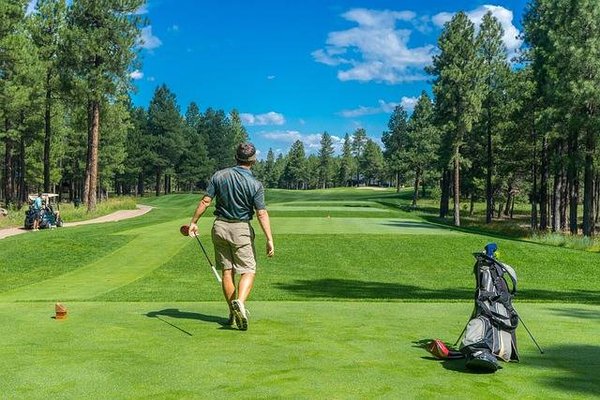 Détendez-vous et jouez au golf dans un cadre magnifique à Chiberta